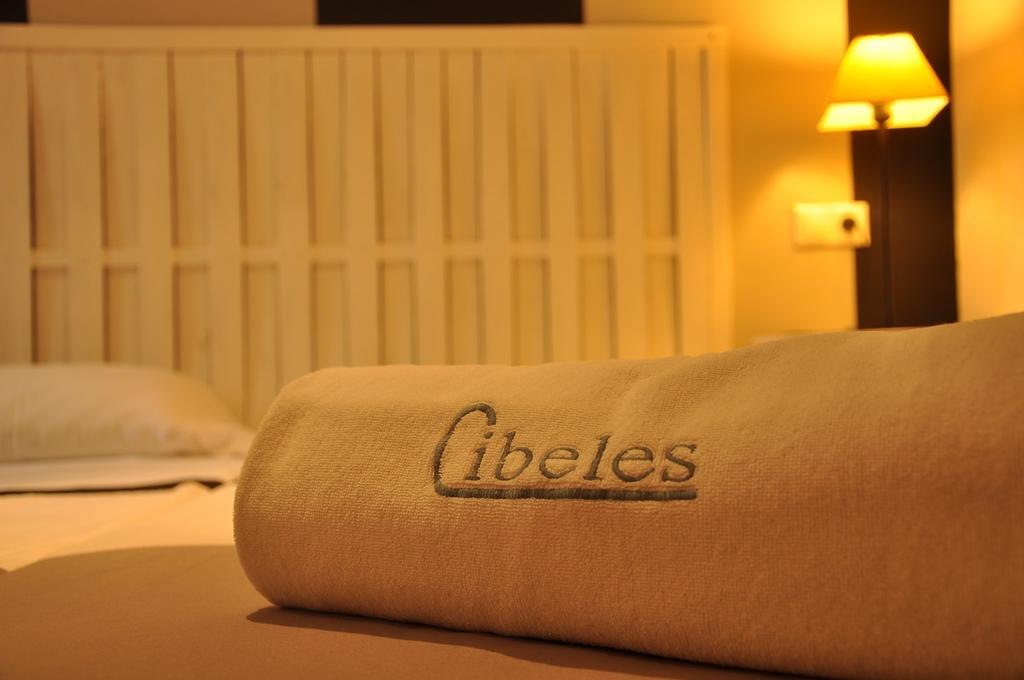 Pension Cibeles Cordova Esterno foto